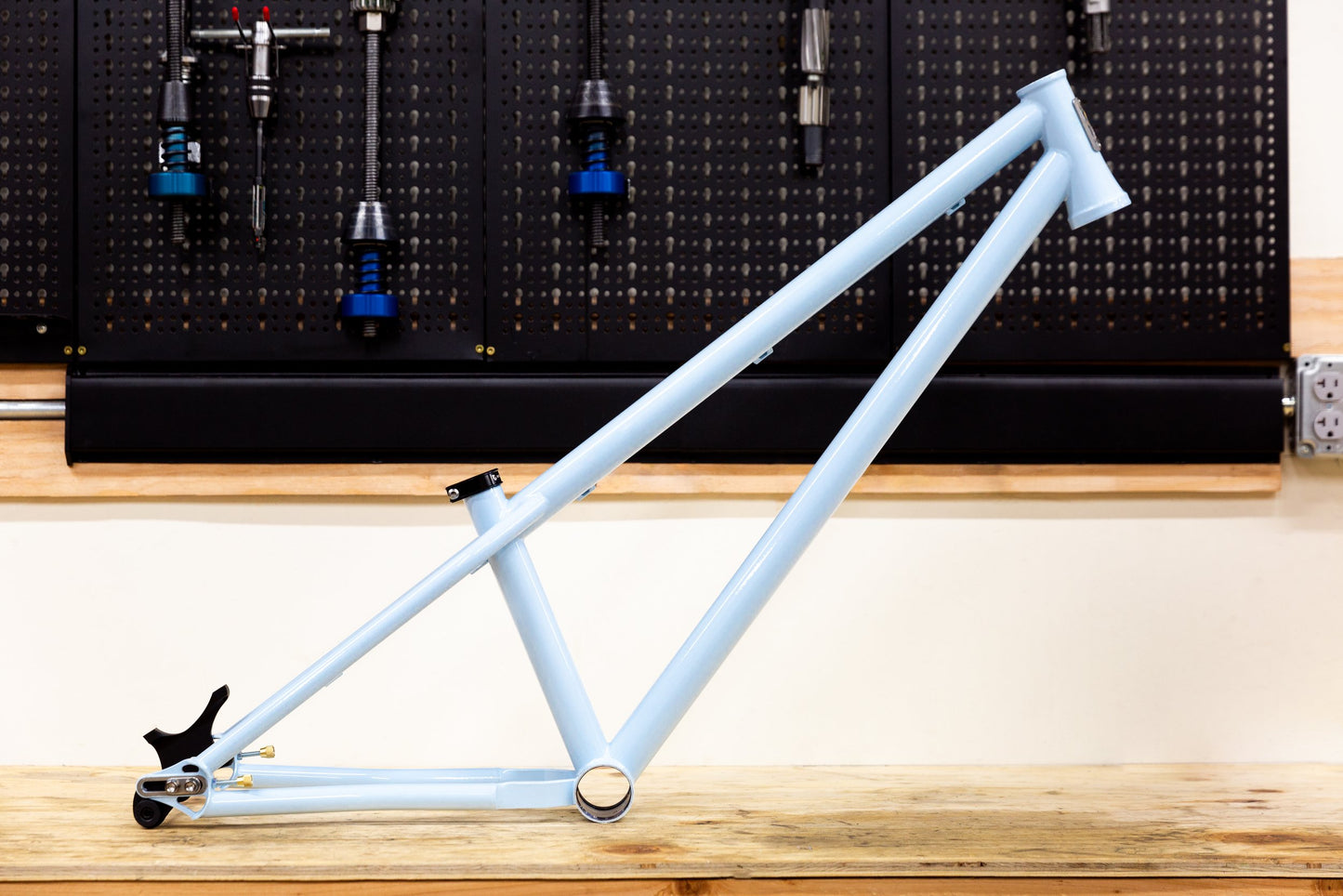 Neuhaus metalworks happy jack dirt jumper frame